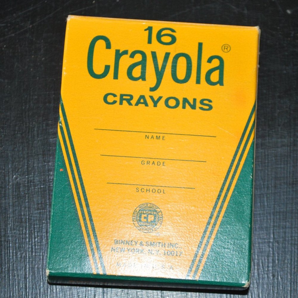 VTG Crayola Crayons New Old Stock 16 Count Box Bin